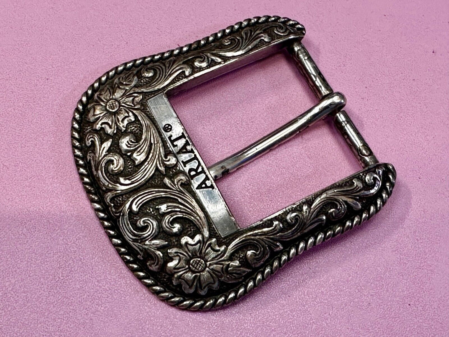 Ariat 2007 Ranger Style Detailed Flower Swirl Rope Outlined Belt Buckle
