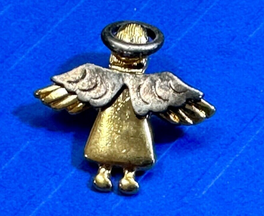 Angel Flying Away!   Vintage two tone Adorable small Vintage pin brooch