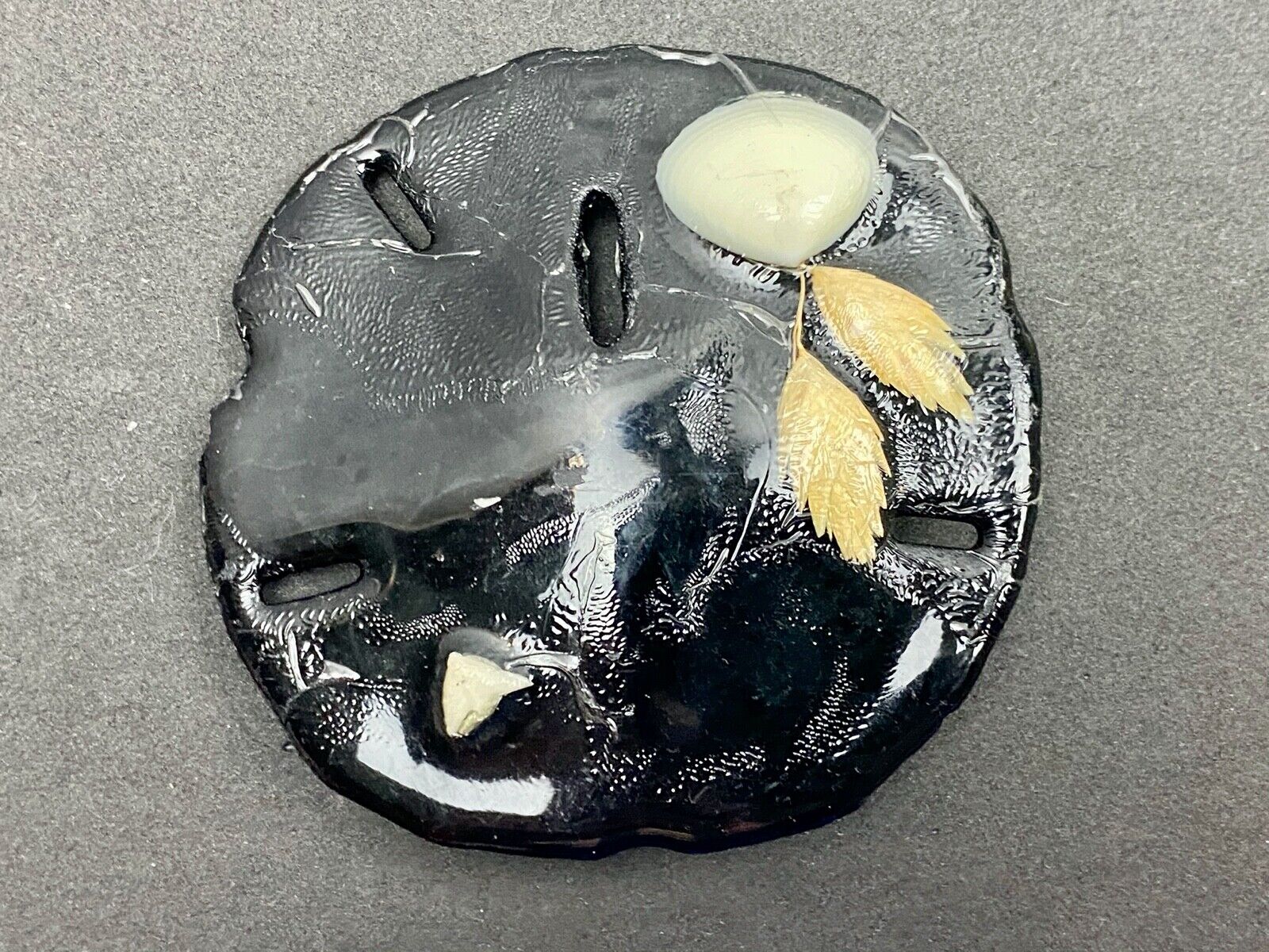 Artisan Black Sand Dollar Ocean Theme Shell belt buckle 