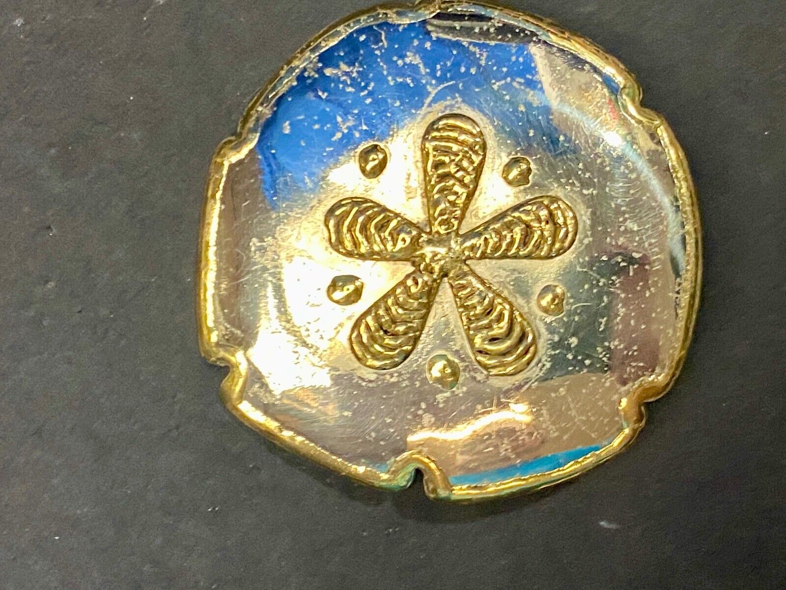 Vintage India inspired round dotted star horse abstract outlined belt buckle 