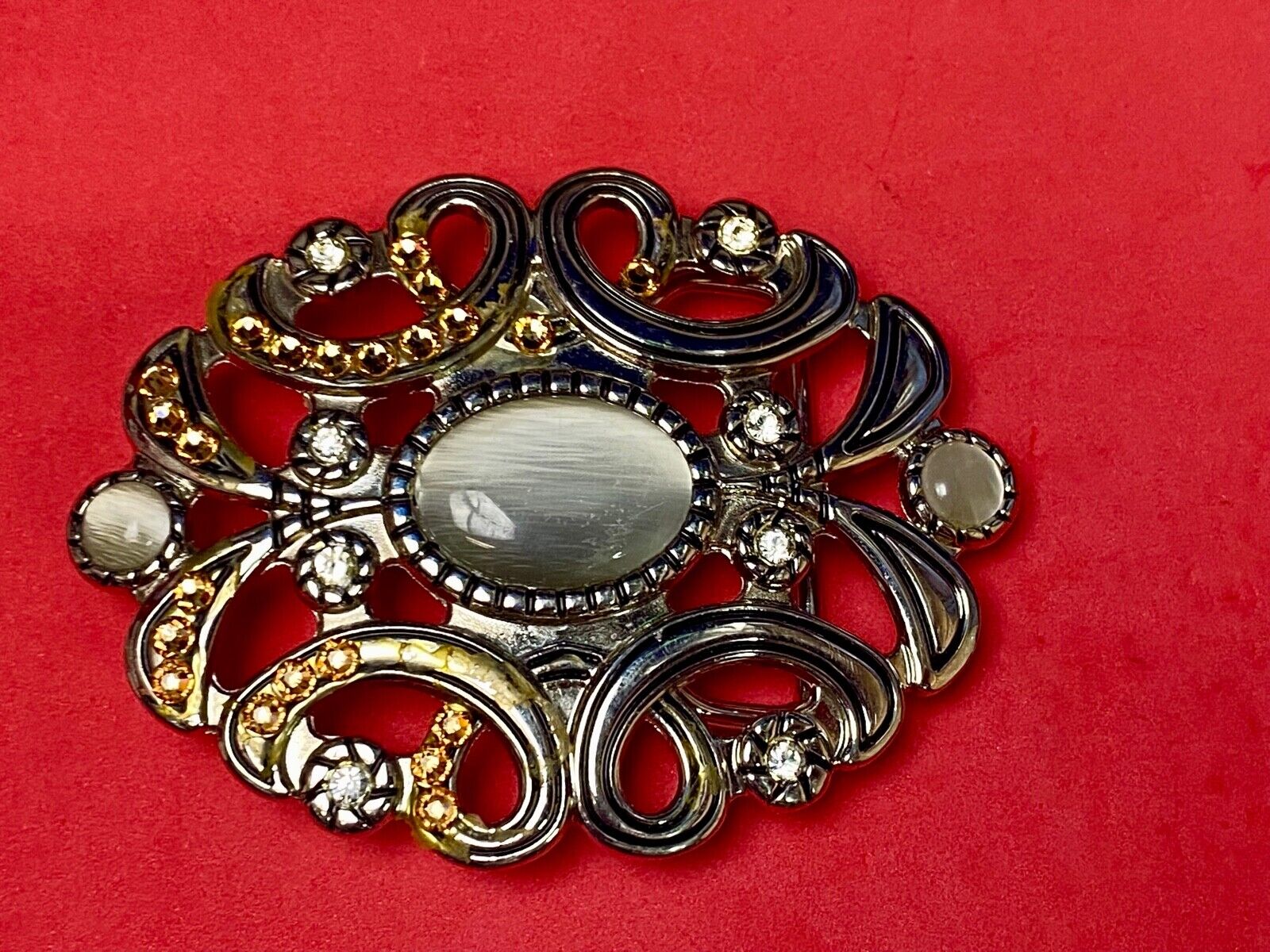 Unique See Though Rhinestone Accented Victorian Style Centerpiece Belt Buckle