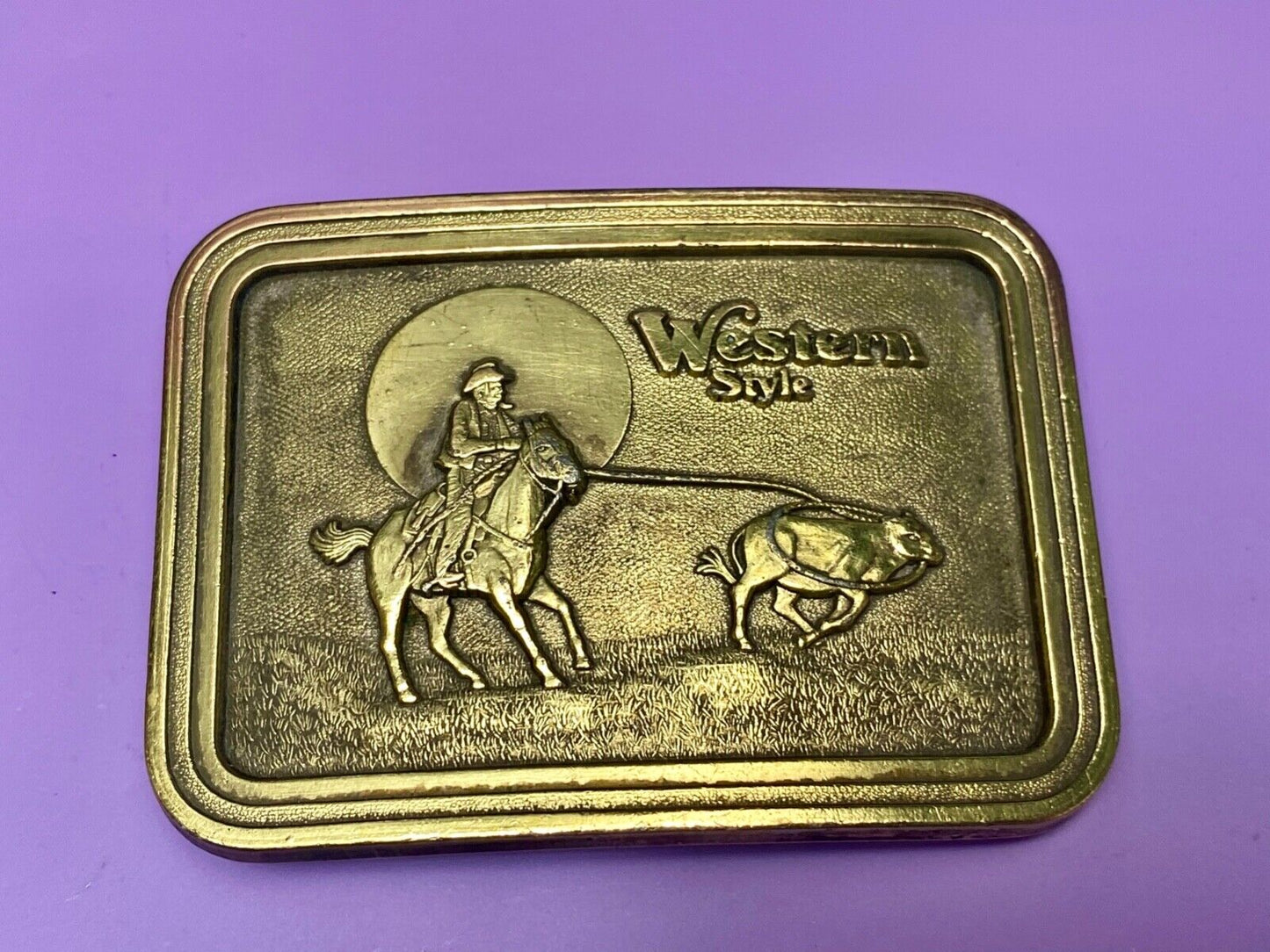 Vintage  - Western Style roping rodeo cowboy on range belt buckle