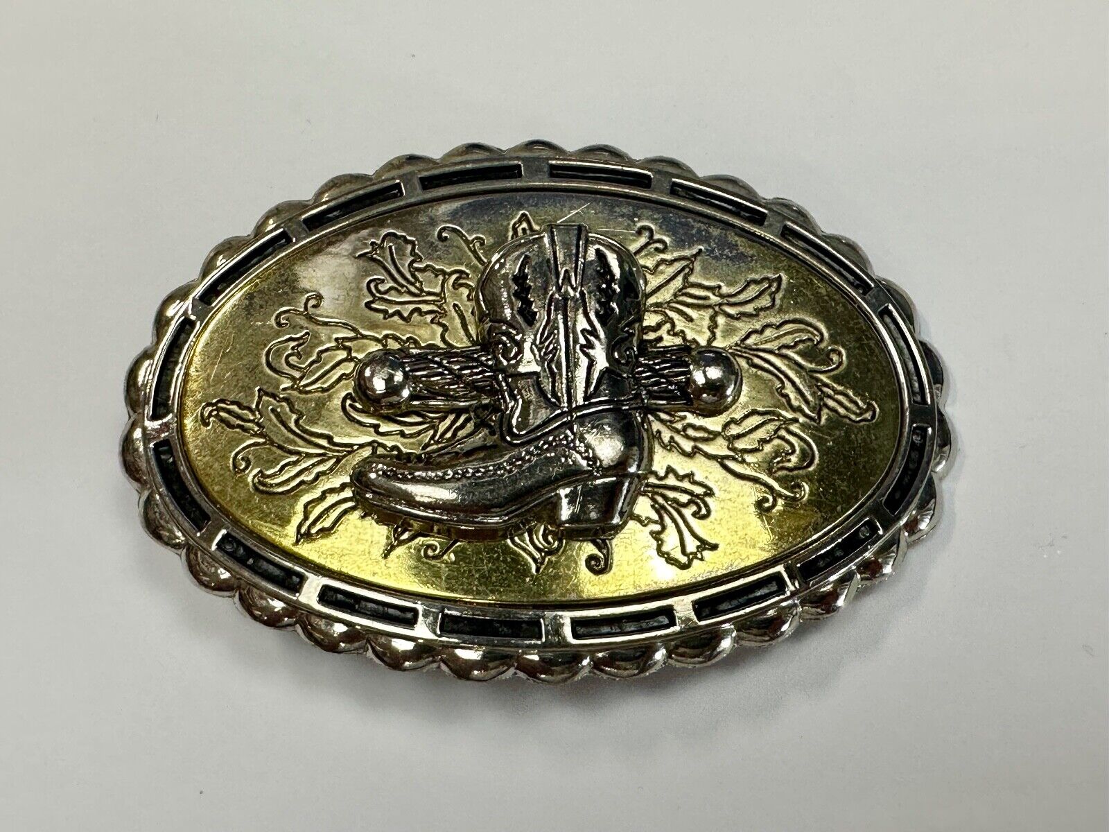 Unique! Cowboy boot and Fence Log - ornate western oval belt buckle