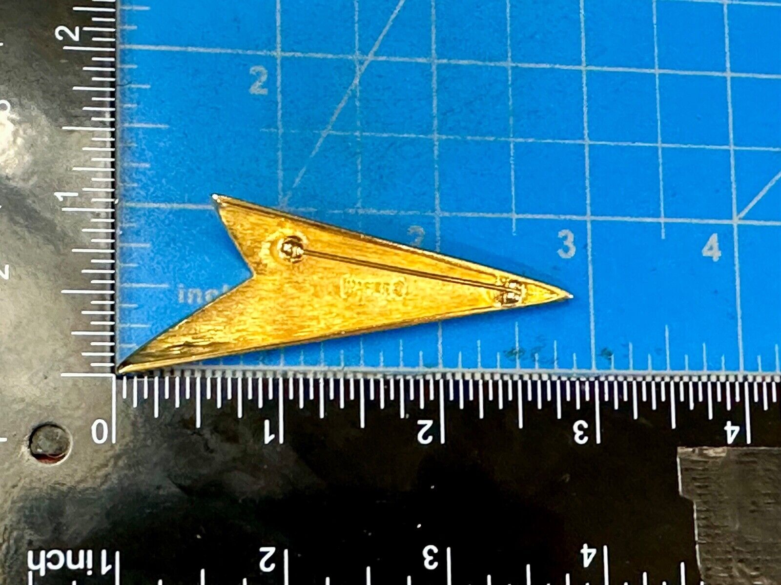 Art Deco Style 3" wide Arrow Napier signed vintage gold tone brooch pin