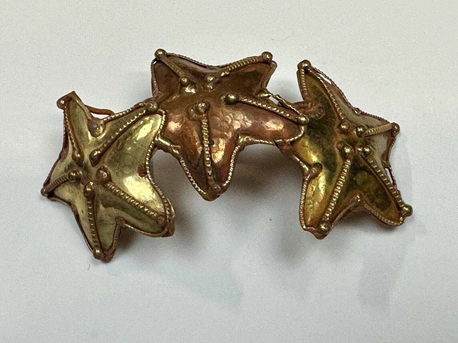 Three connected Starfish Mixed medal & colors , India vibe NOS belt buckle