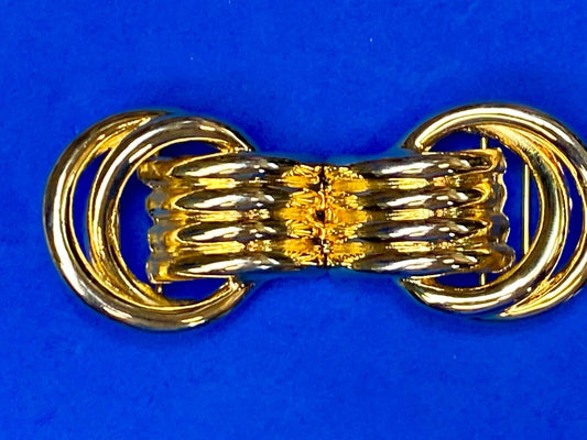 Vintage 2- piece interlocking dual knot ring pattern belt buckle by Dotty Smith 