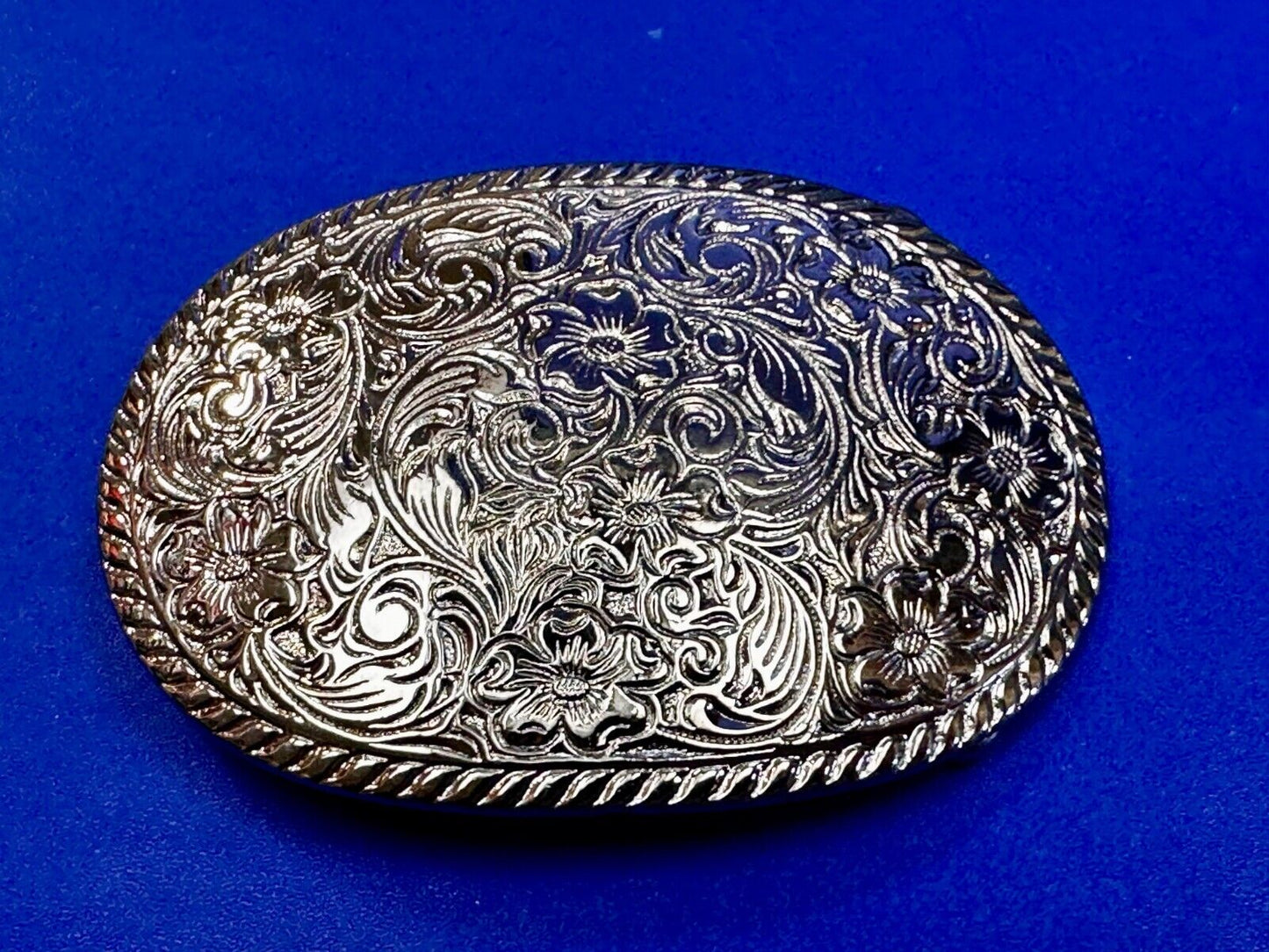 Vintage Floral Theme Oval Silver Tone Western Ornate Flower Swirl Belt Buckle