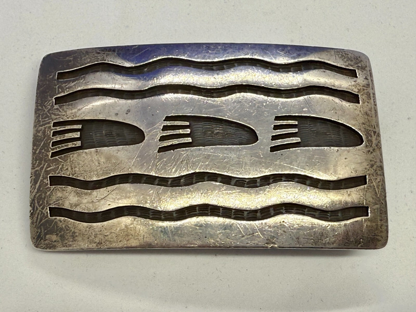 Bear Paw Print Native American Indian Art Pattern Belt Buckle - See Makers Marks