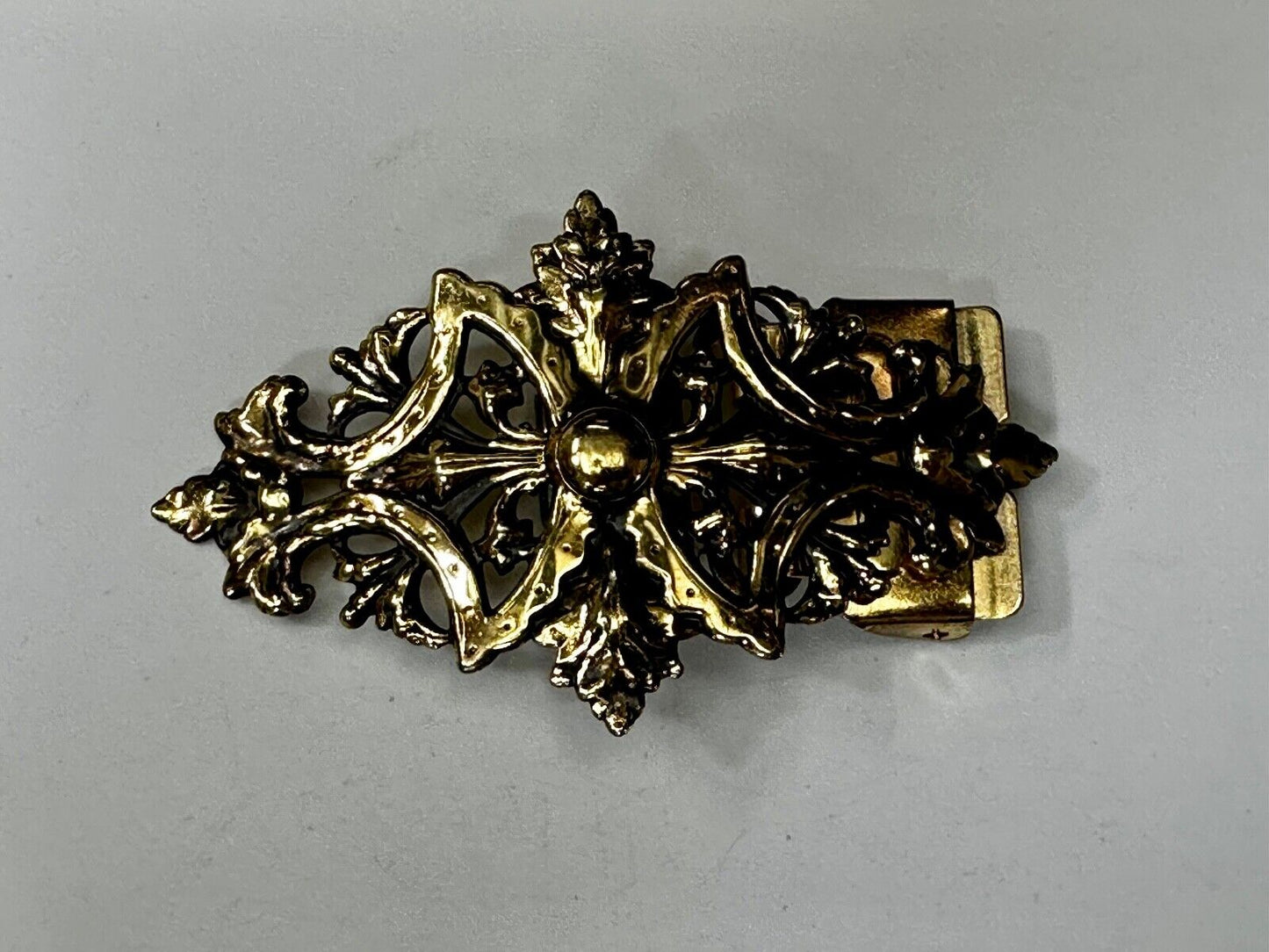 Victorian Style Filigree with Large Gold Tone Leaves Vintage Belt Buckle