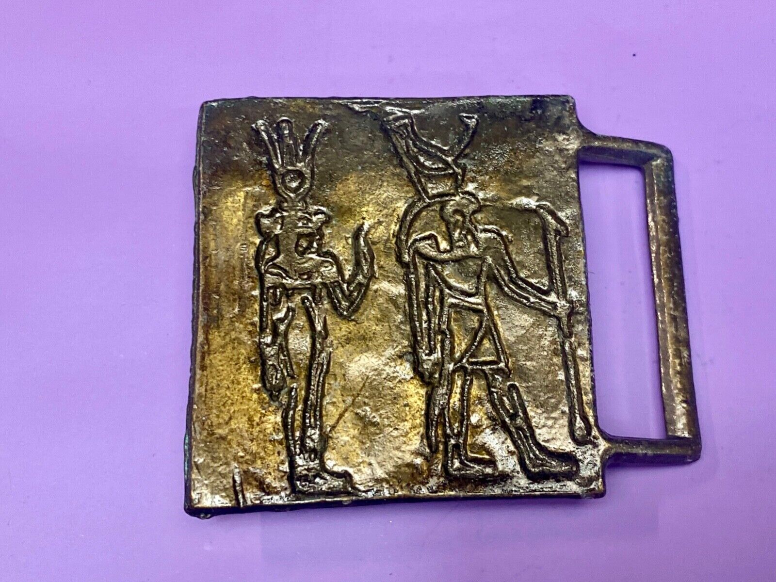 Two Tribal Warriors Indian figures?  accoral marked numbered belt buckle