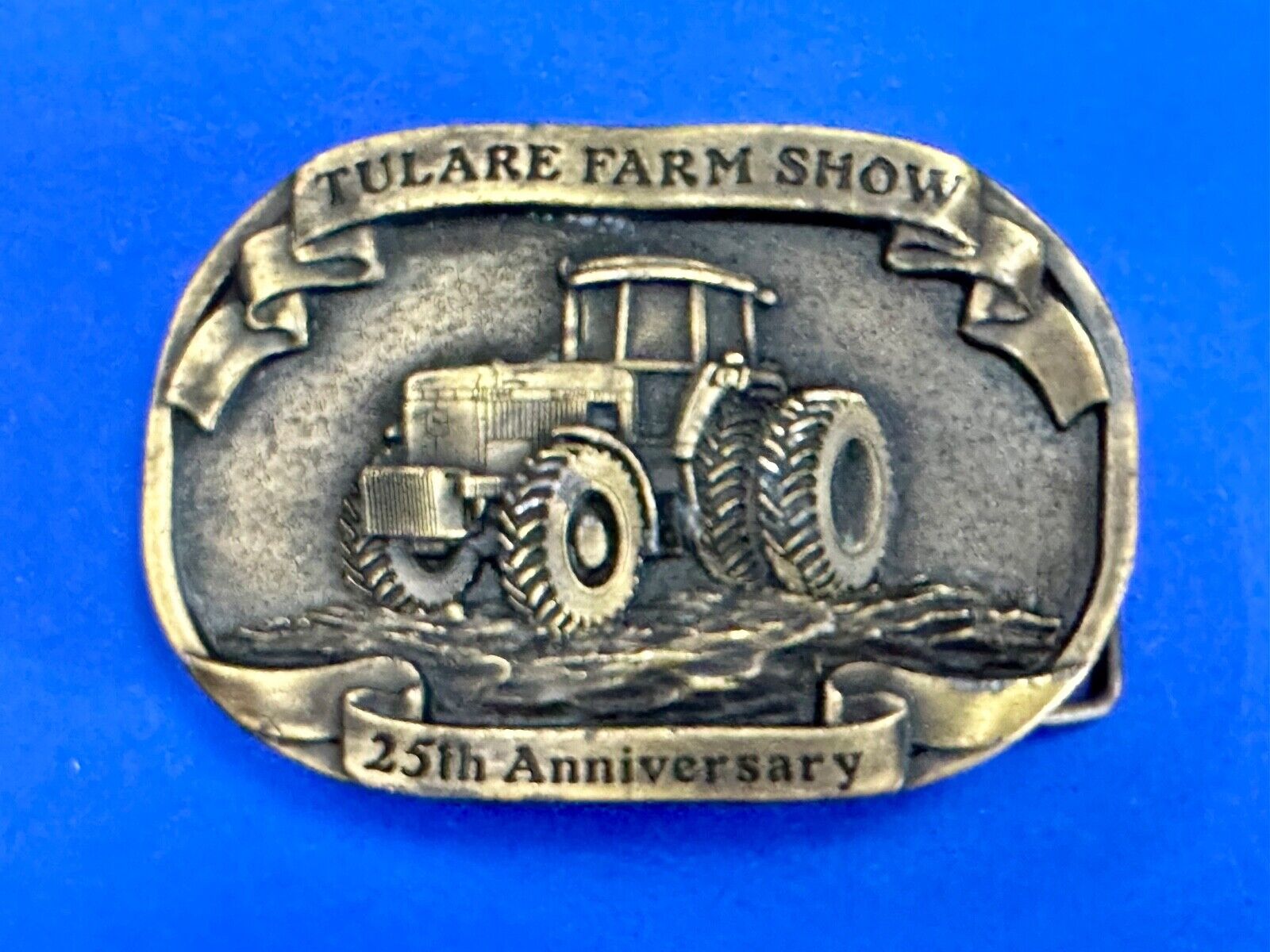Tulare Farm Show 25th Anniversary Limited 1992 John Deere Tractor belt buckle