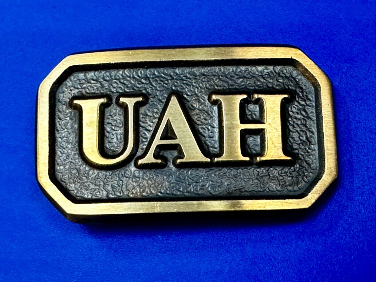 UAH University of Alabama in Huntsville?  Alumni Commemorative Belt Buckle