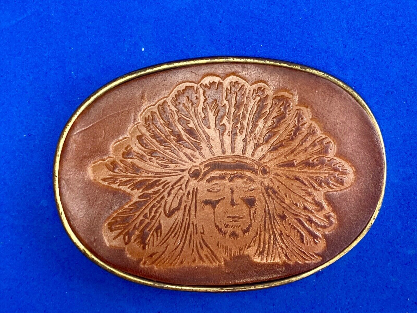 Beautiful Native American Indian Headdress bust on leather belt buckle 