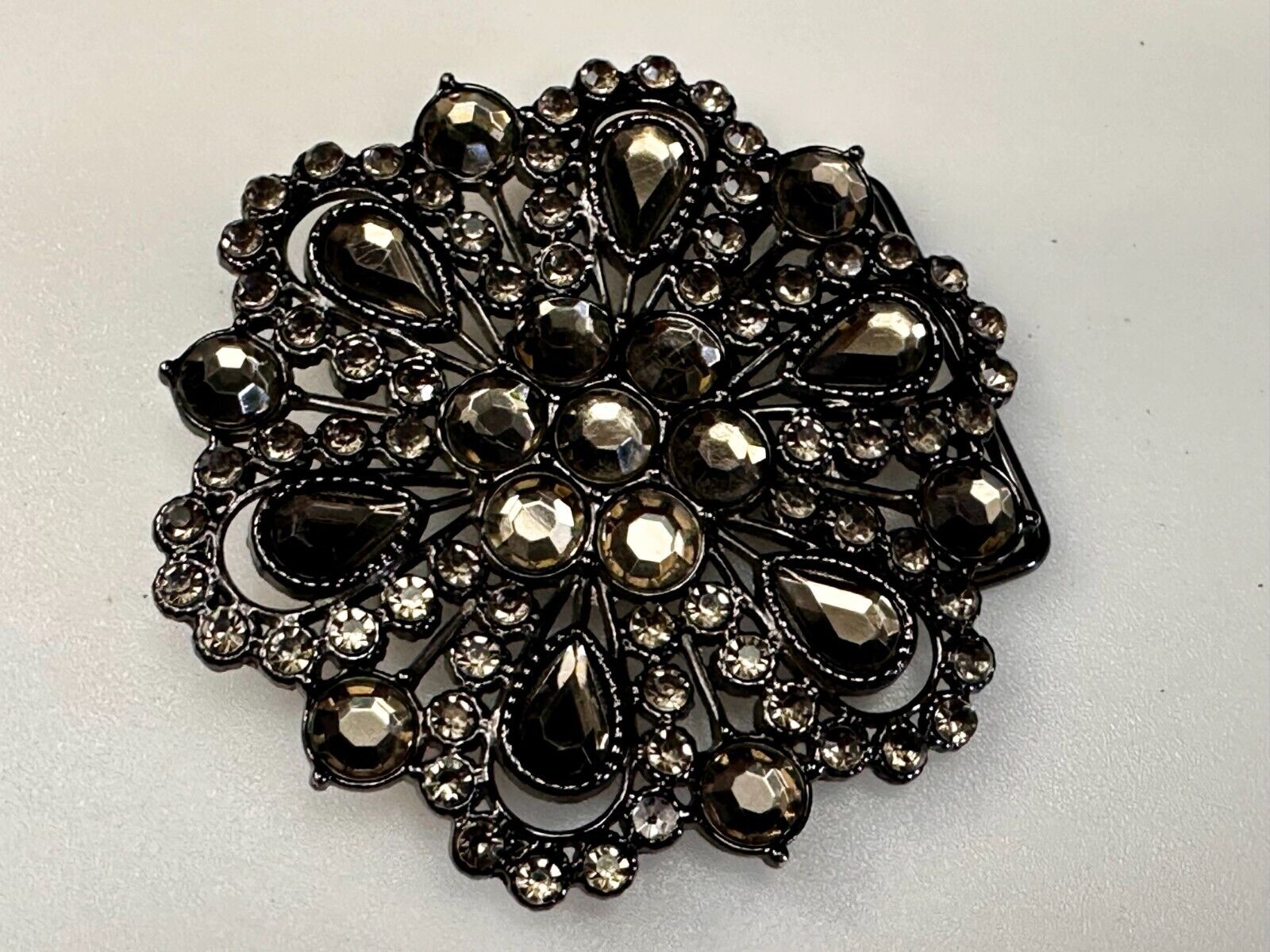 Victorian Style Clear Rhinestone Flower Burst Vintage Silver Tone Belt Buckle