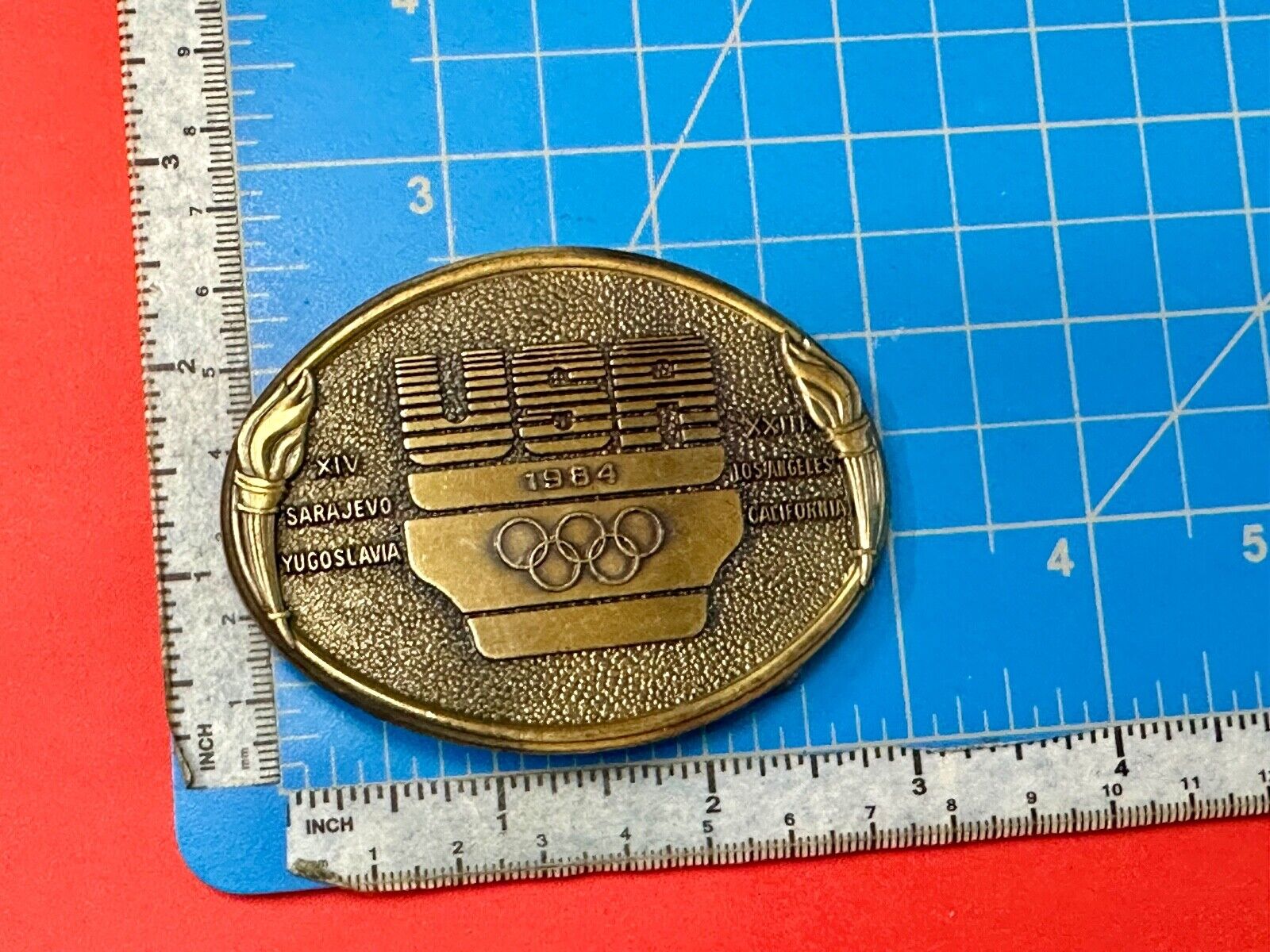 Vintage Los Angeles 1984 US USA Olympics Team belt buckle