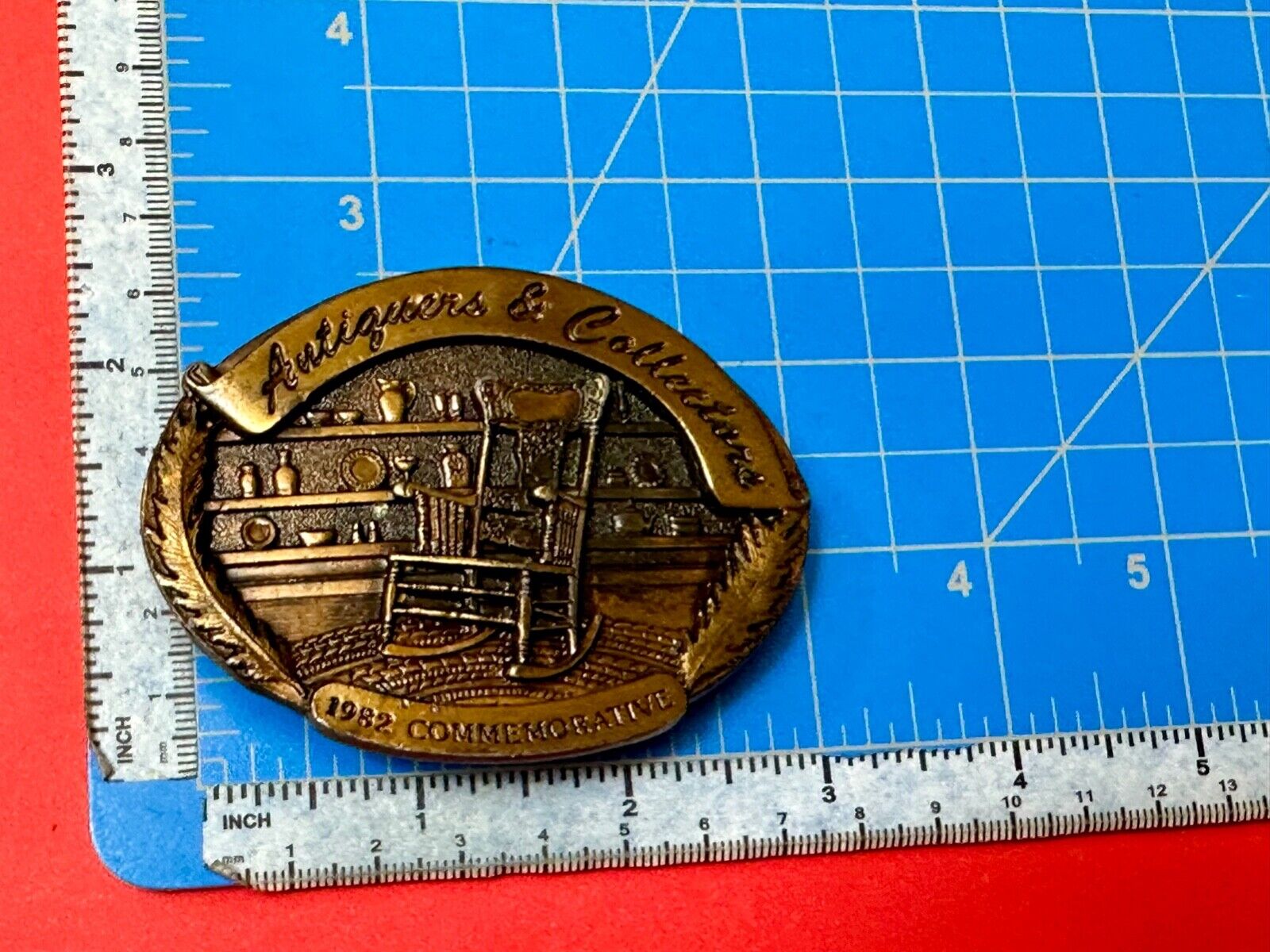 Antiques and collectables dealers 1982 Commemorative rocking chair belt buckle