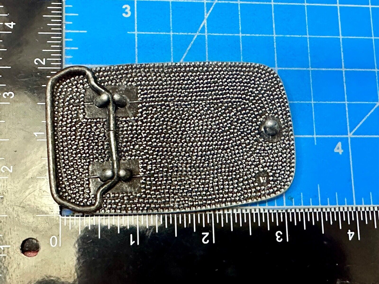 Vintage flower theme etched oval western belt buckle W/ rope border