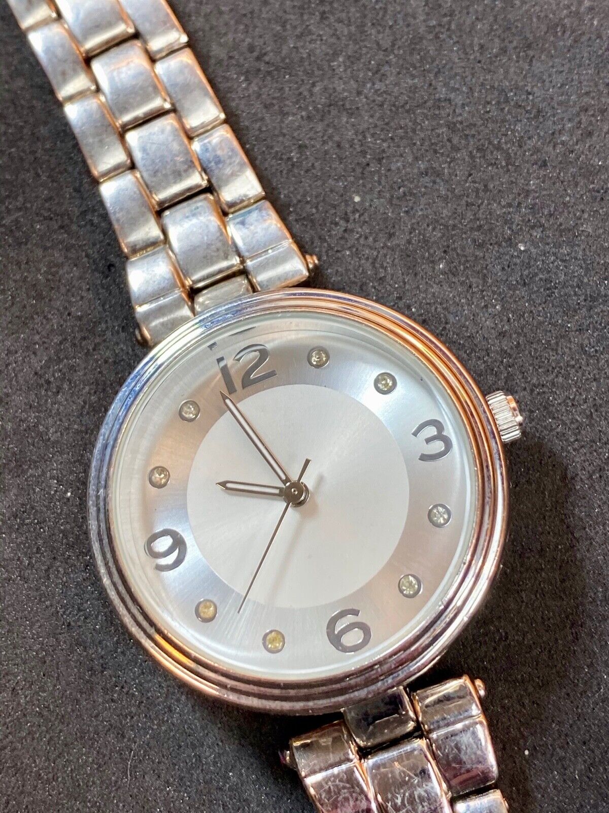 Unbranded Silver Tone Ladies Quartz Watch  - New Battery Working Well! 