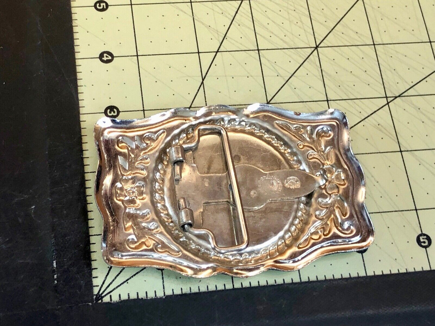 vintage made in Mexico - unknown makers mark silver centerpiece USA belt buckle 