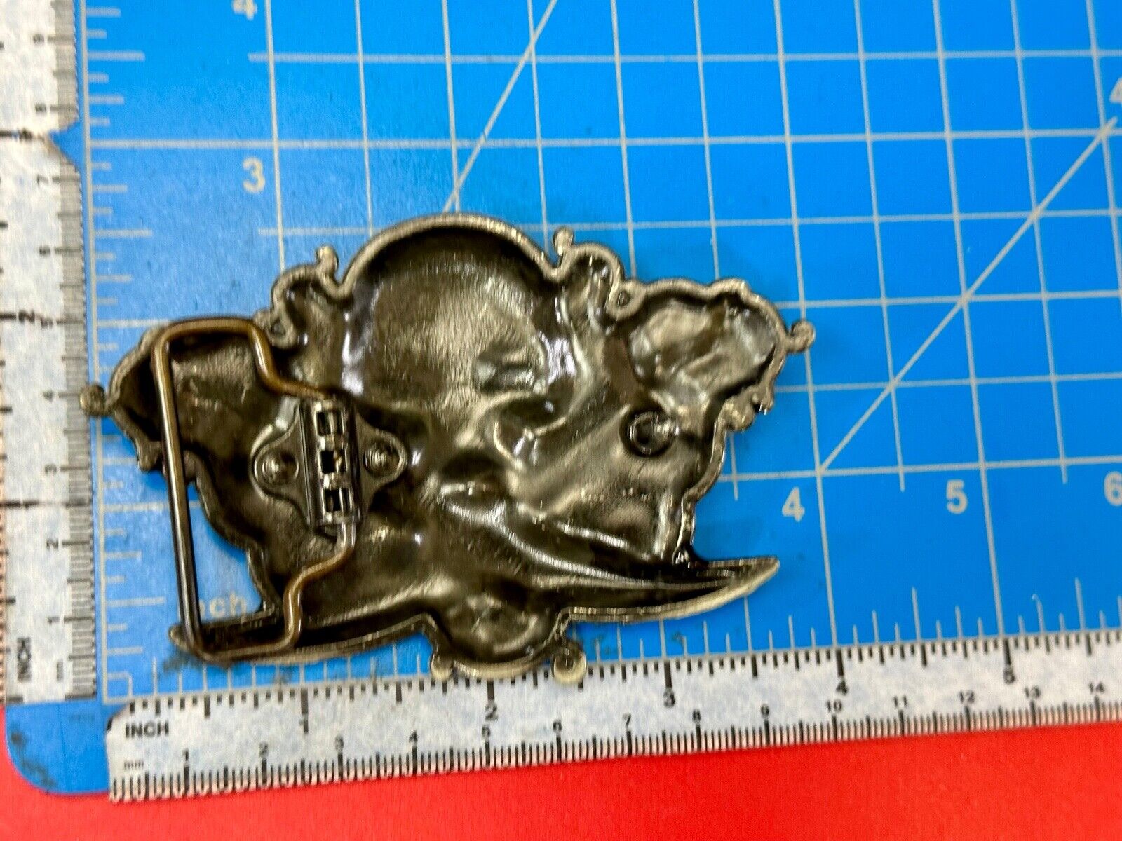Vampire Teeth Skull - Soward's & Snakes cutout belt buckle