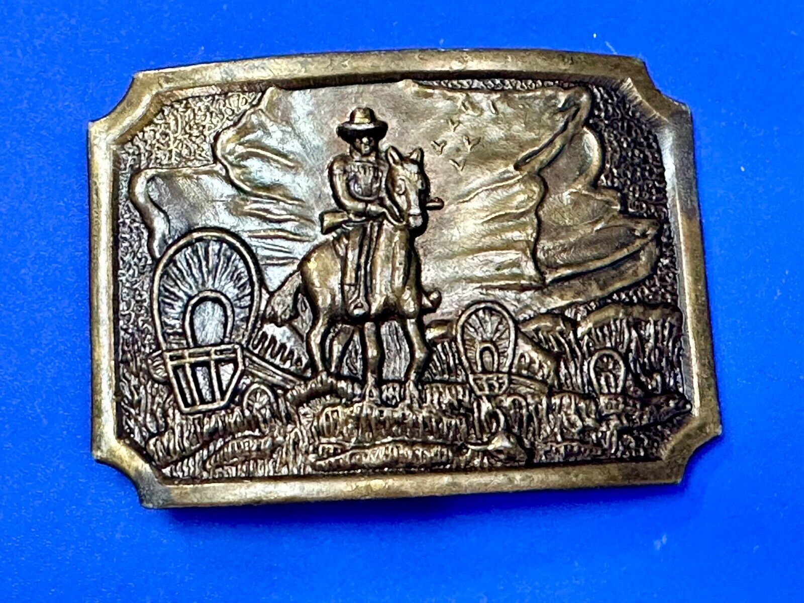 Tall In The Saddle Western Cowboy Horse Covered Wagon Belt Buckle New Condition