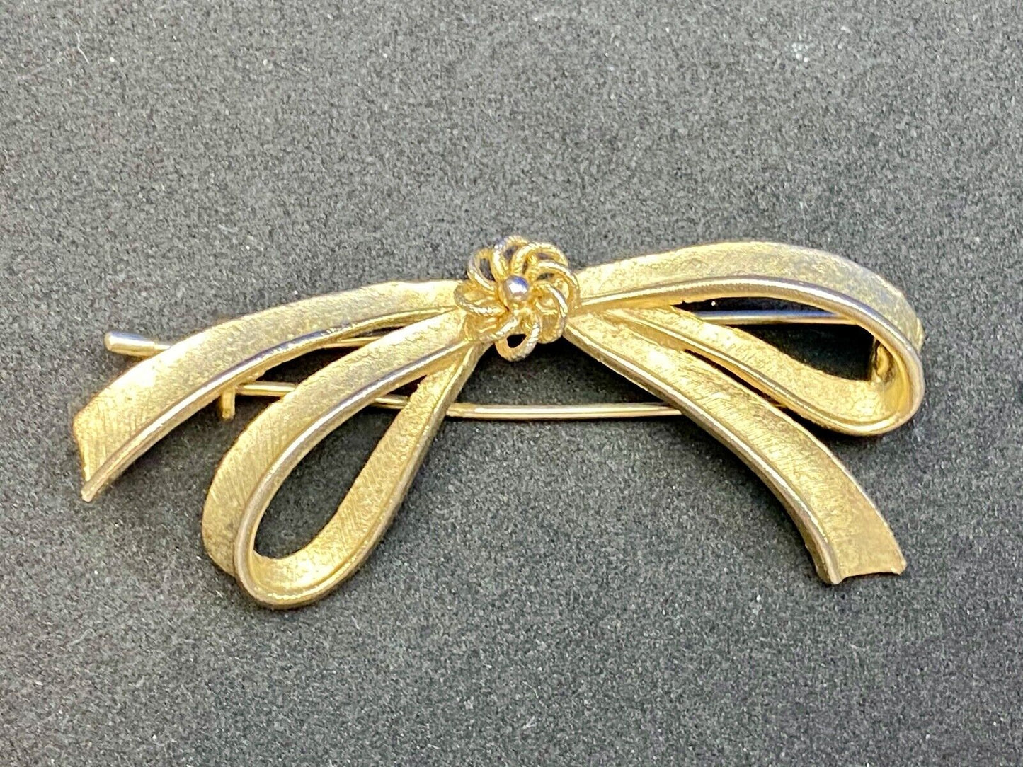 Vintage DENBE Ribbon Bow Gold Tone Brooch Pin Costume Jewelry
