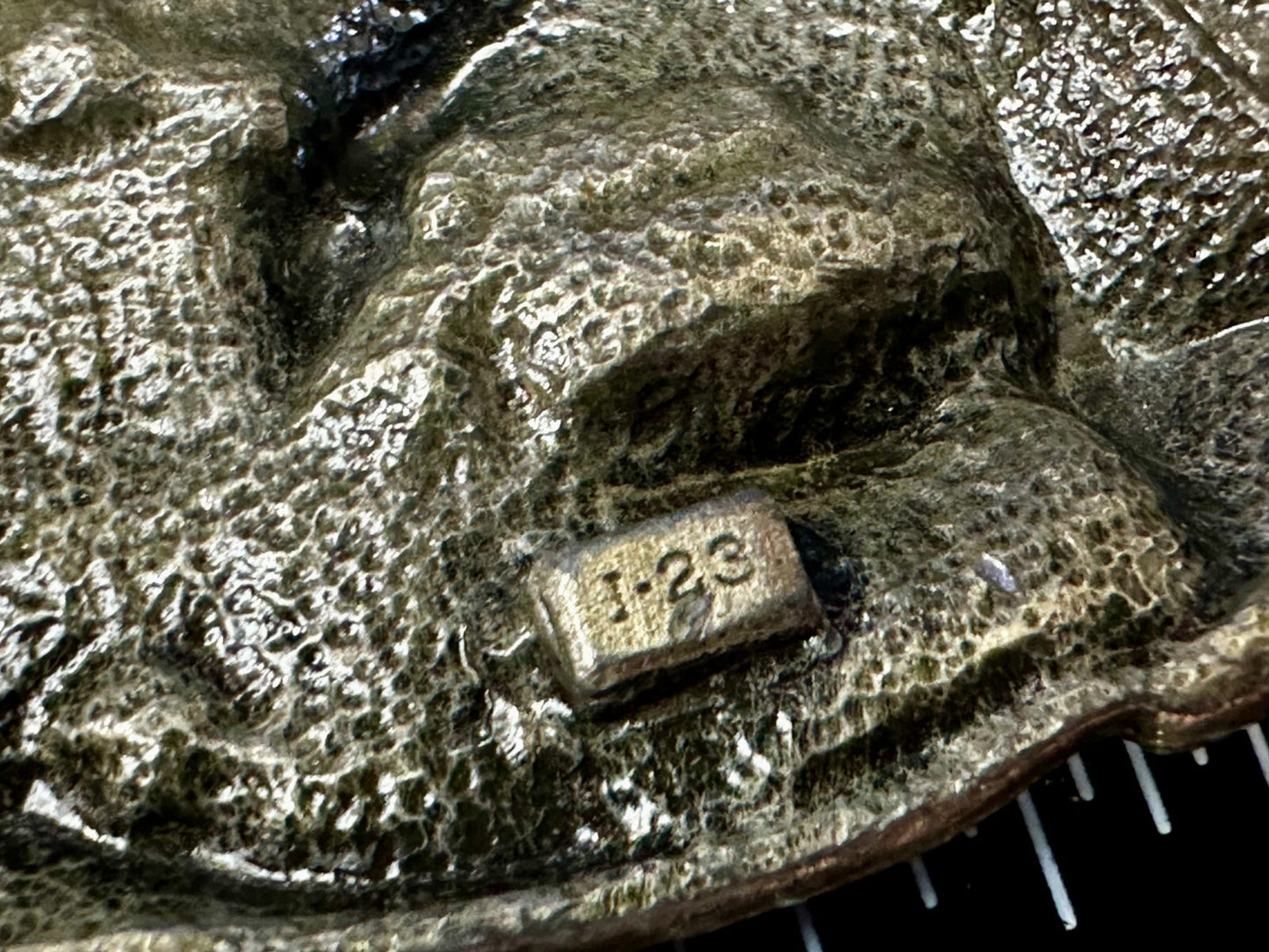 ALASKA Gold Panning Miner Eagle Mountain Scene Vintage 1984 Siskiyou Belt Buckle