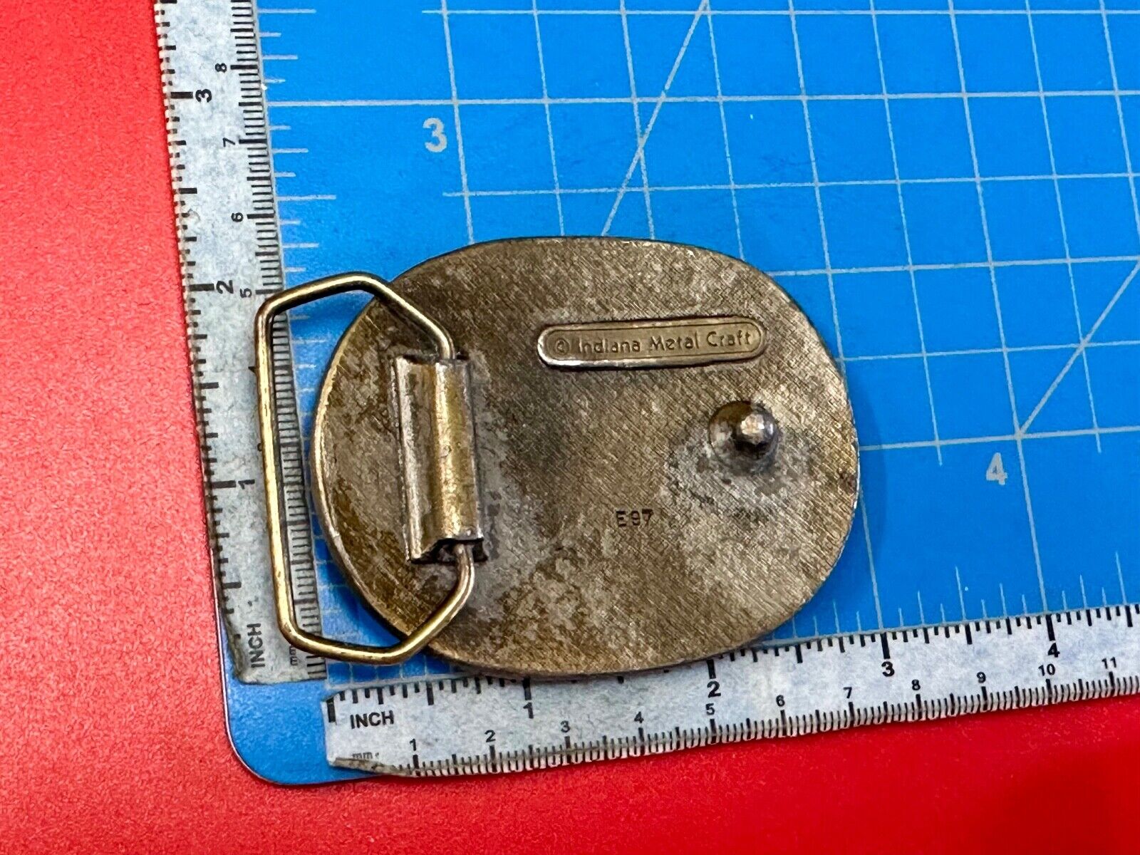 Vintage Doe and Buck / Deer  Vintage E-97 Indiana Metal Craft  belt buckle
