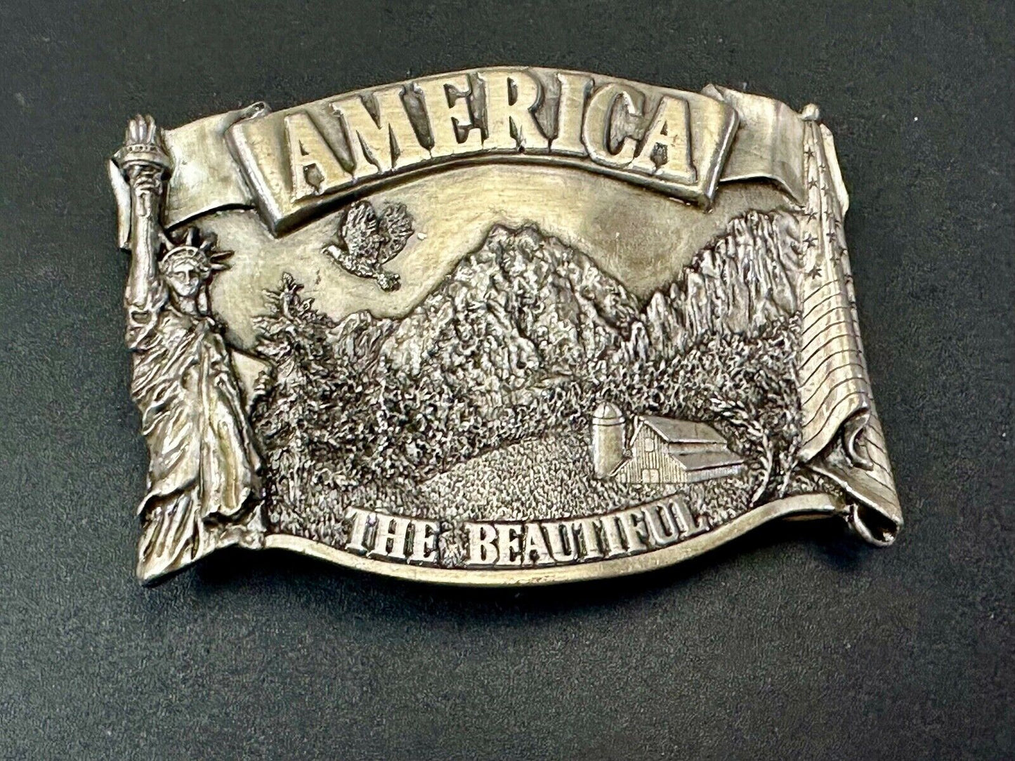 America the beautiful Patriotic United States Vintage 1983 Bergamot belt buckle