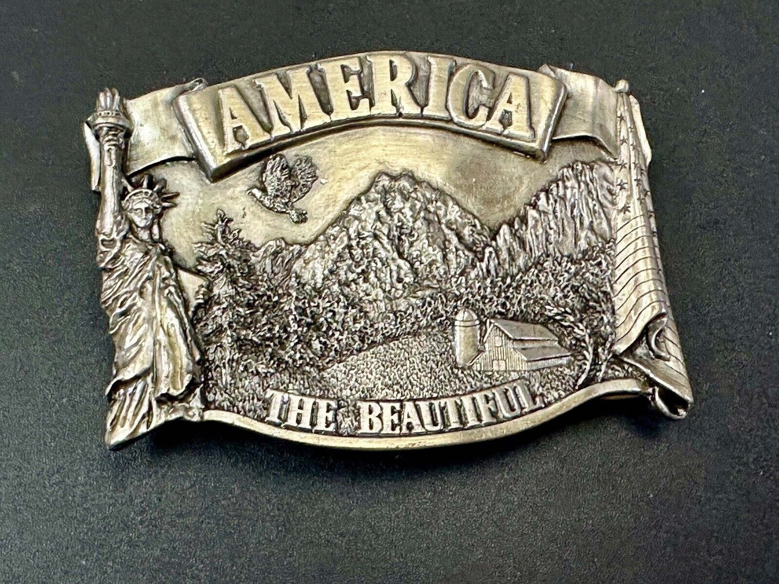 America the beautiful Patriotic United States Vintage 1983 Bergamot belt buckle