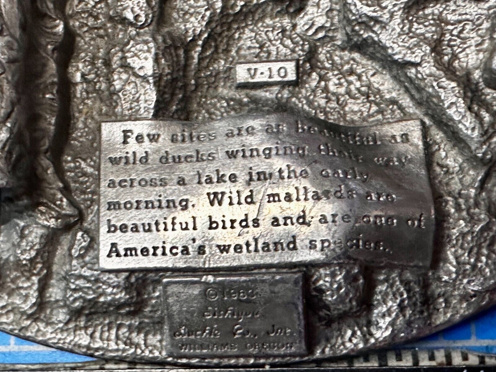 American Wild Mallards Ducks  Flying Over the Lake VTG 1983 Belt Buckle Siskiyou