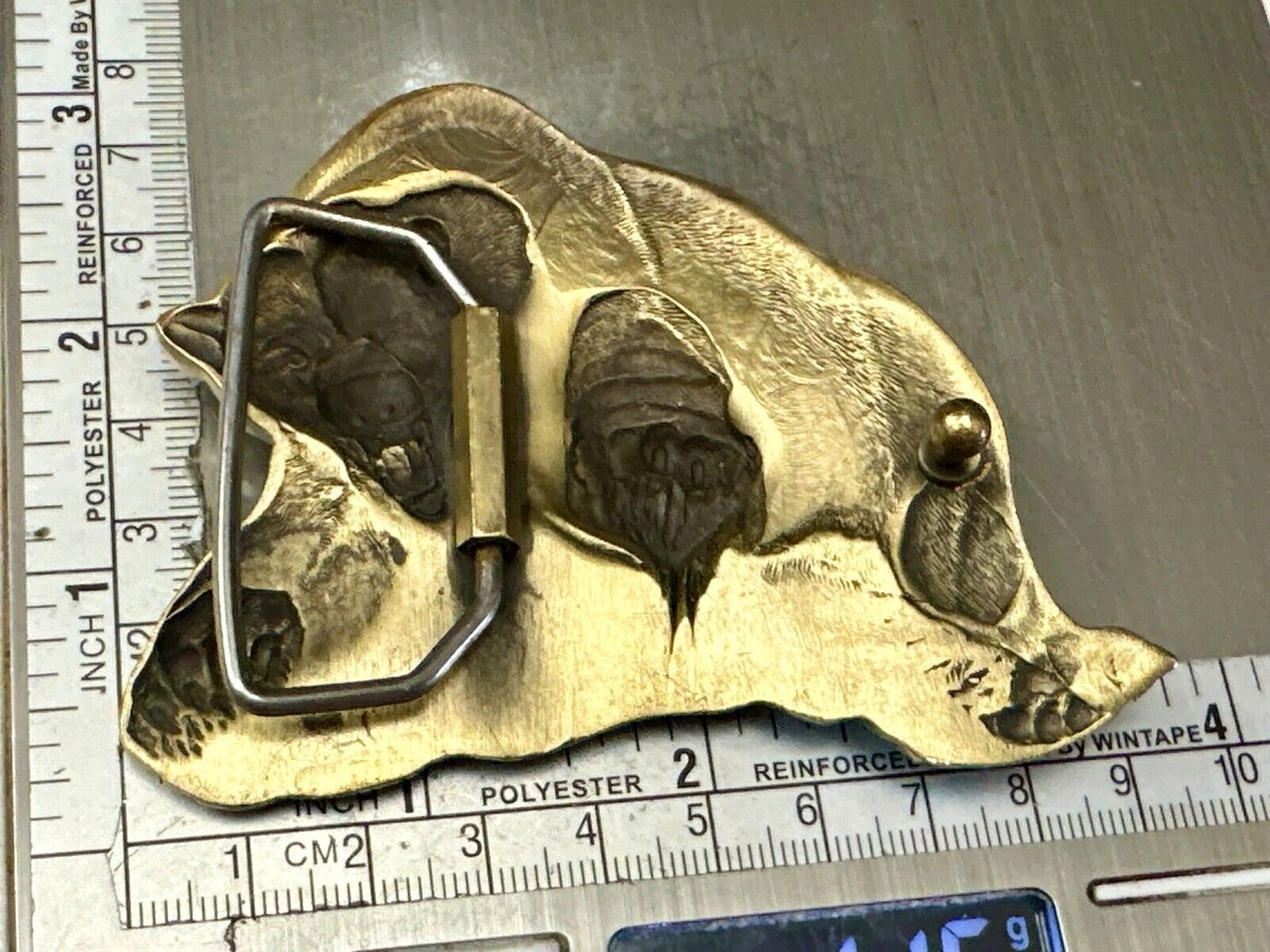 Attacking Grizzly BEAR - Paw reaching out 3D figural belt buckle