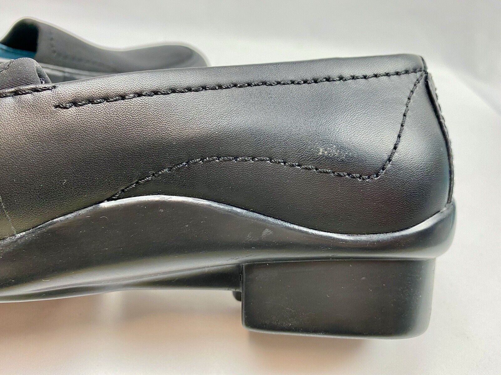 ARAVON Black Leather Stretch Loafer Comfort Shoes Women's 7B