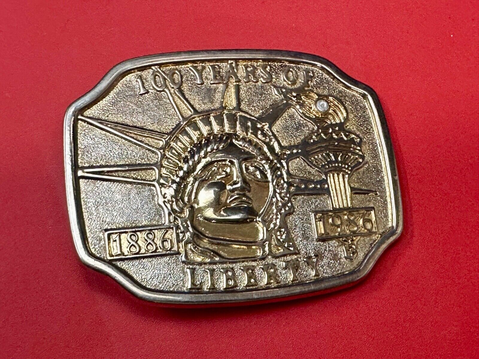 100 Years of Liberty  NYC statue of Lady Liberty two tone Souvenir belt buckle