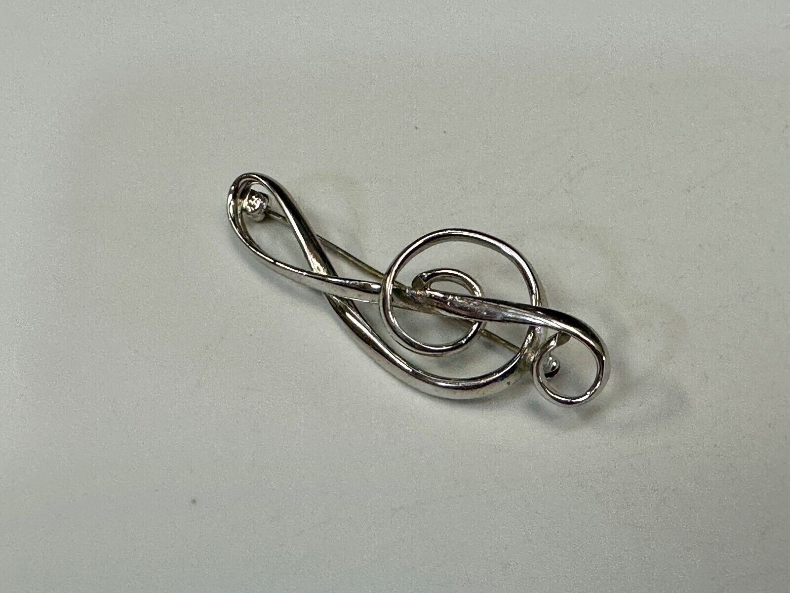 Treble clef music theme signed vintage brooch pin from estate find