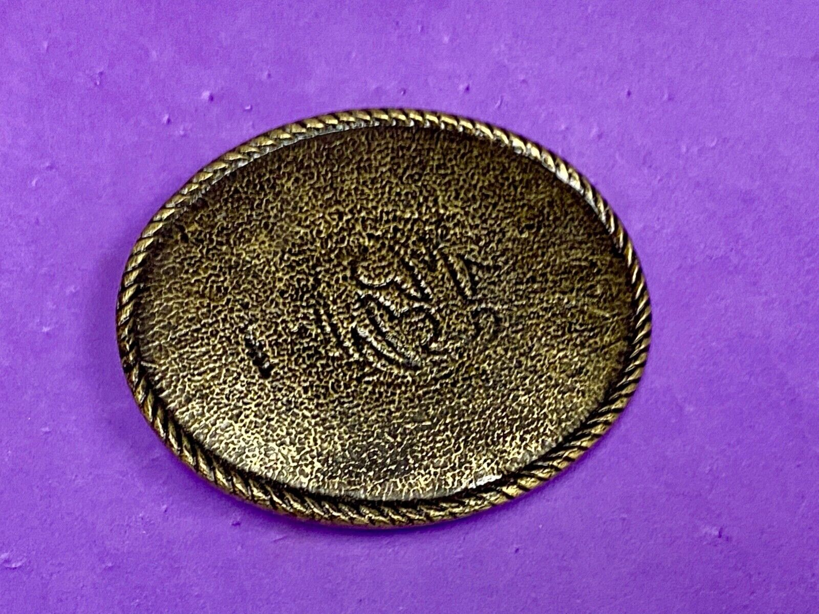 Unknown Markings On Brass Tone Rope Boarder Belt Buckle  - Project?