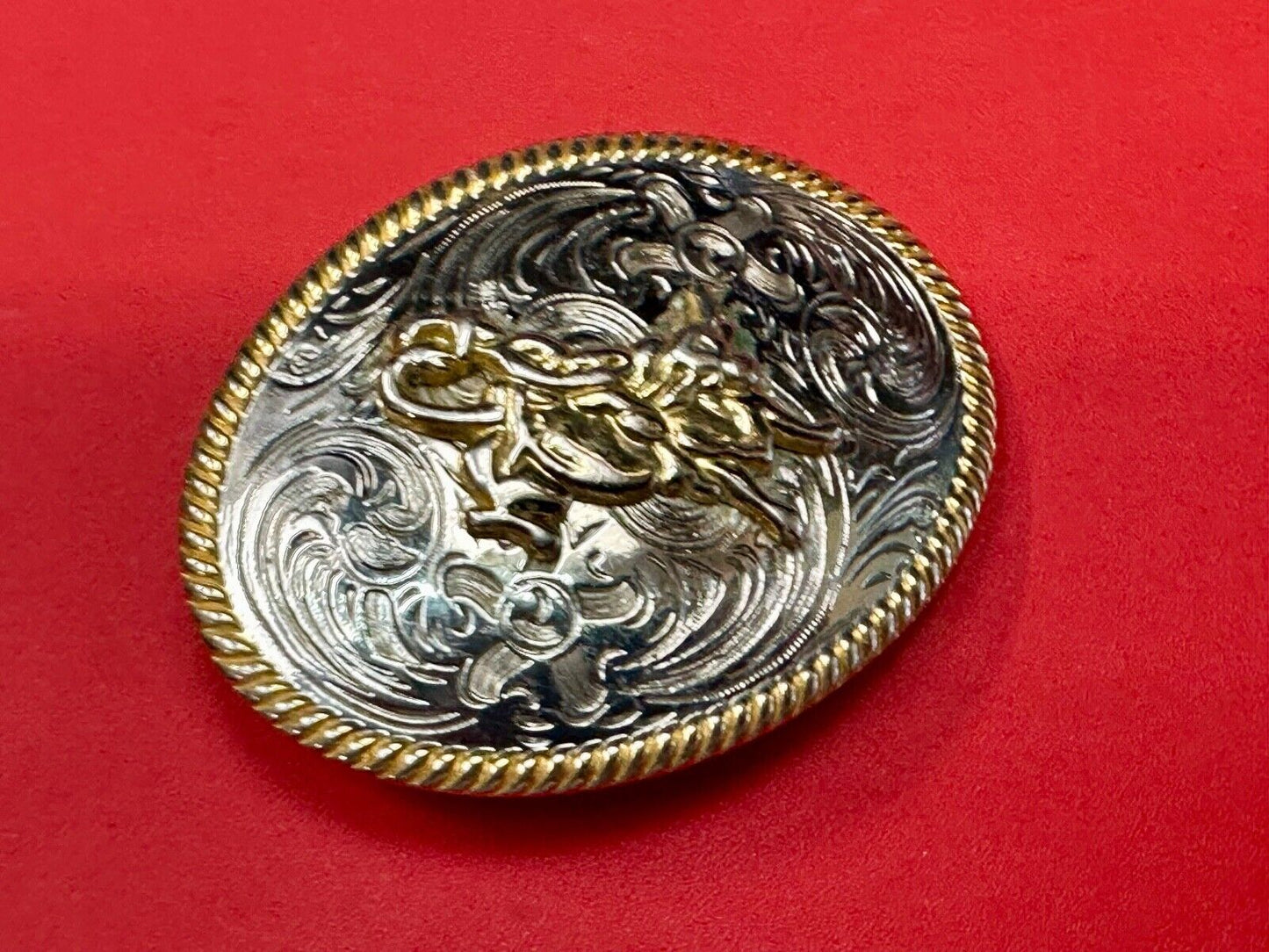 2.5" wide Two tone Vintage western rodeo cowboy belt buckle.