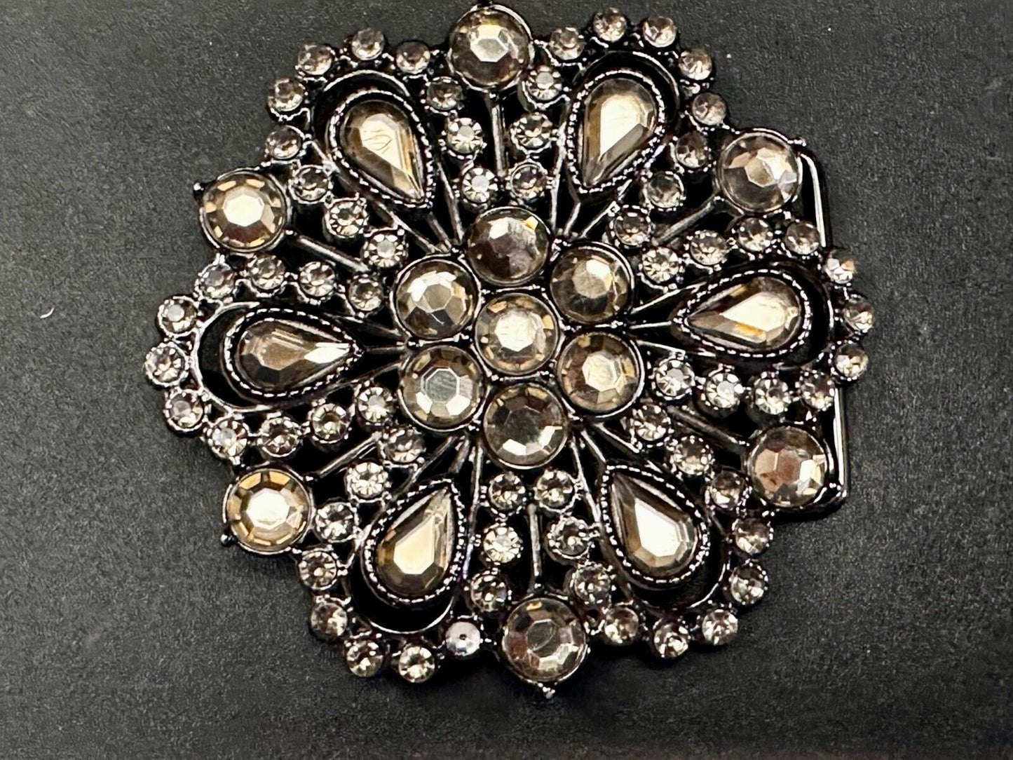 Victorian Style Clear Rhinestone Flower Burst Vintage Silver Tone Belt Buckle