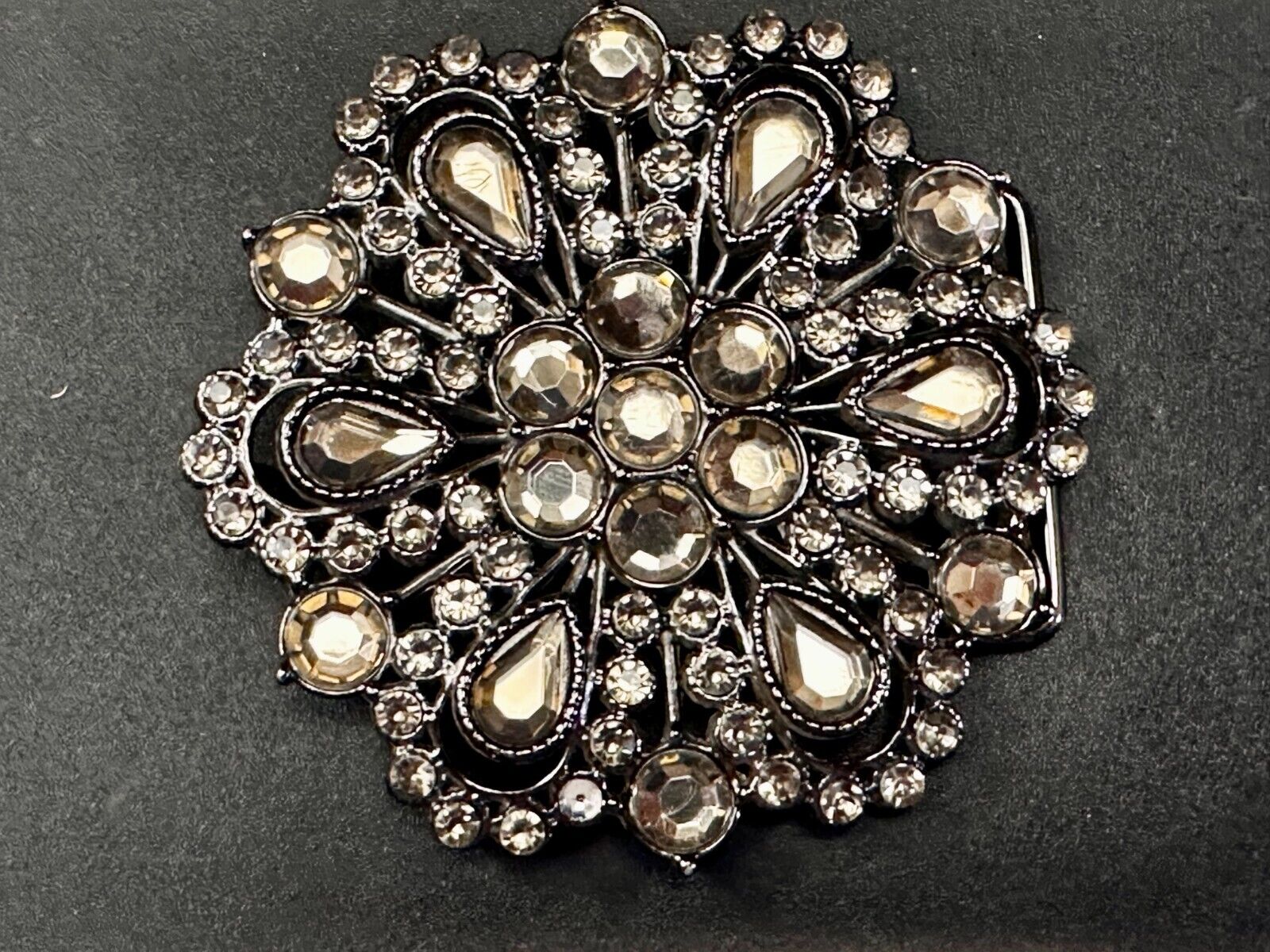 Victorian Style Clear Rhinestone Flower Burst Vintage Silver Tone Belt Buckle