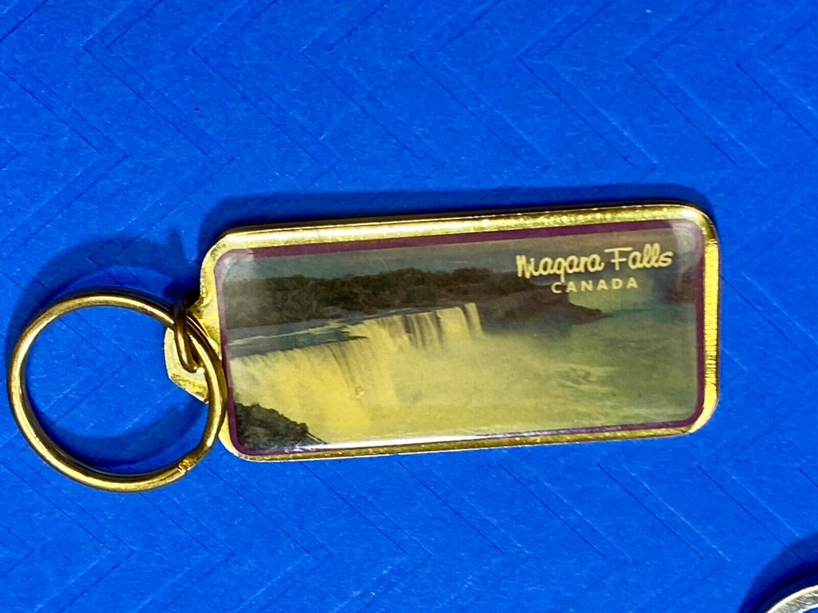 Vintage Keychain Niagra Falls Canada Souvenir Key Chain Key Ring