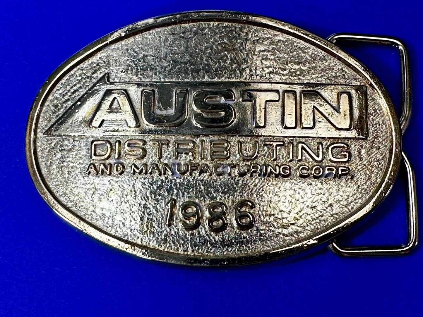 Austin Distributing and Manufacturing Corp VTG 1986 Advertisement RJ Belt Buckle