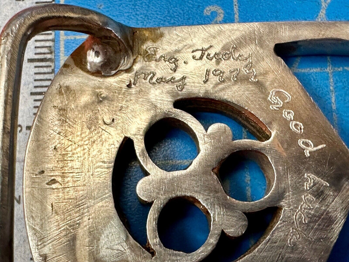 Artisan Signed vintage 1977 belt buckle to use for art craft or wear.