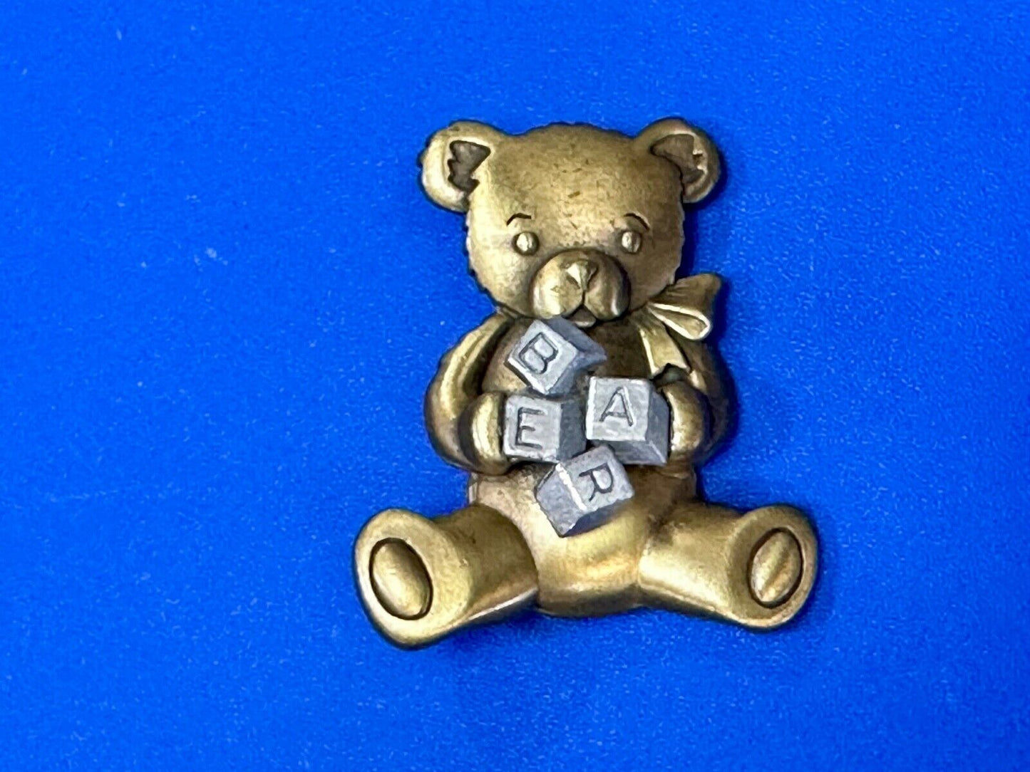 Adorable Two tone Teddy Bear with blocks JJ Signed vintage brooch pin