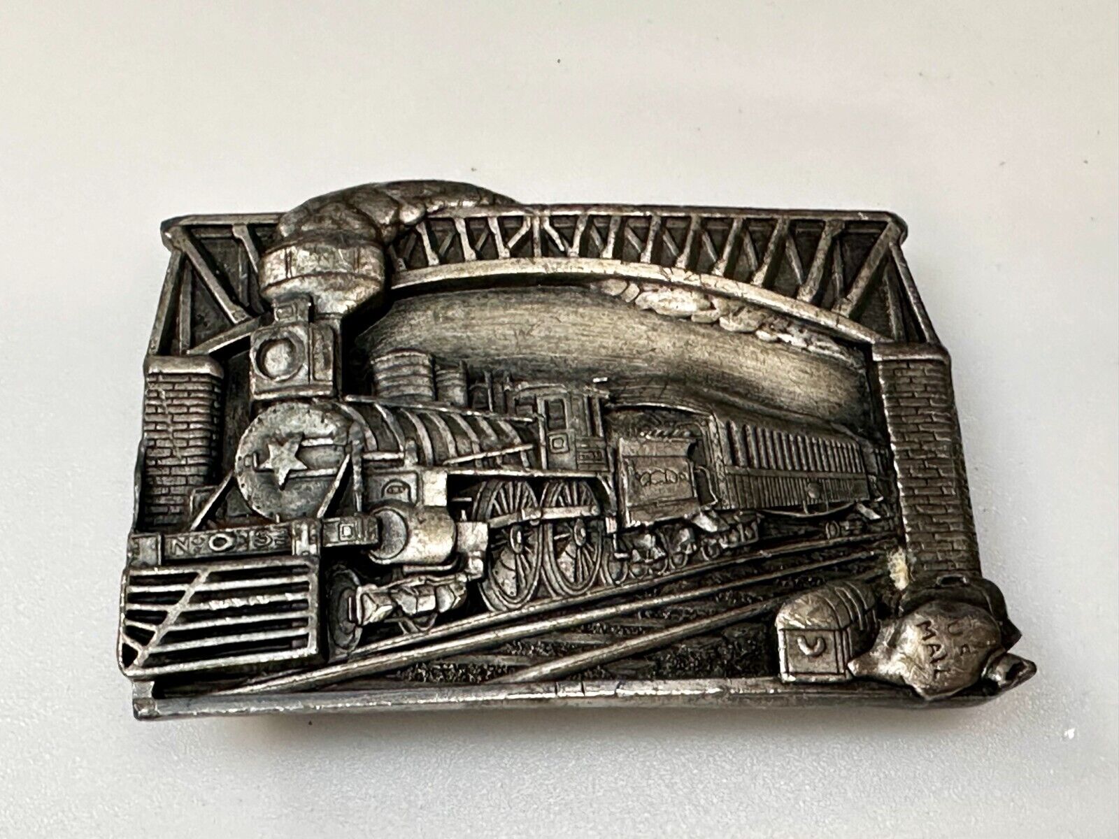 Train Steam Engine Over Bridge RailRoad RR Vintage 1980's Bergamot Belt Buckle