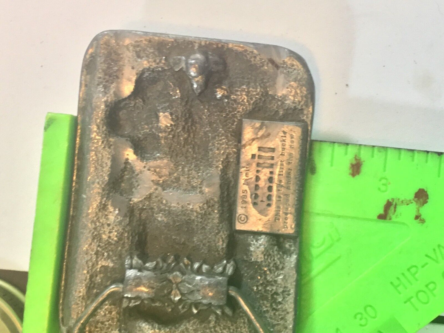 VINTAGE 1980s **CASE/INTERNATIONAL HARVESTER** TRACTOR COMBINE BELT BUCKLE 1985