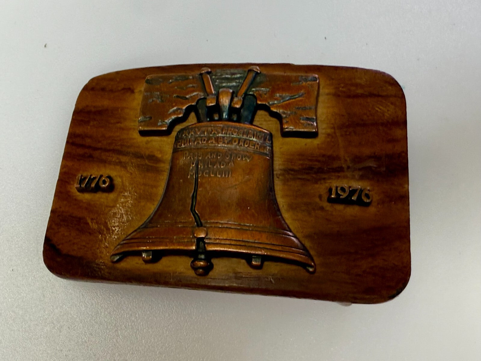 United States Liberty Bell Bicentennial 1776-1976 Commemorate Wood Belt Buckle