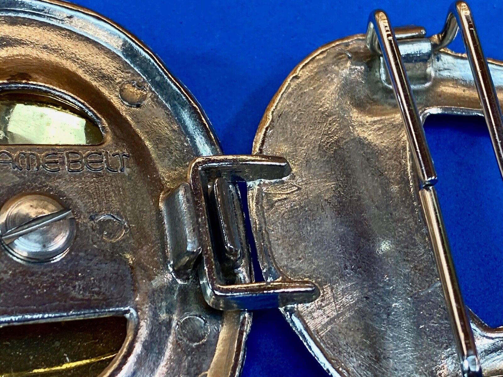 Two Piece - Gold Tone Belt Buckle By Damebelt
