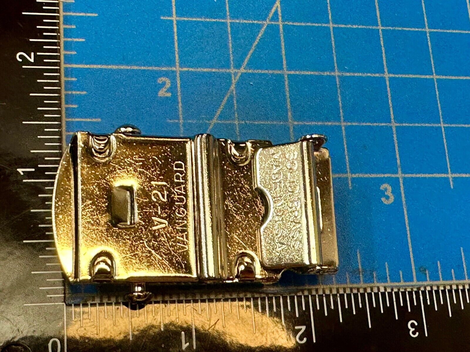 Vanguard US Navy Caduceus Combat Medic Insignia NOS Silver Brass Belt Buckle V21