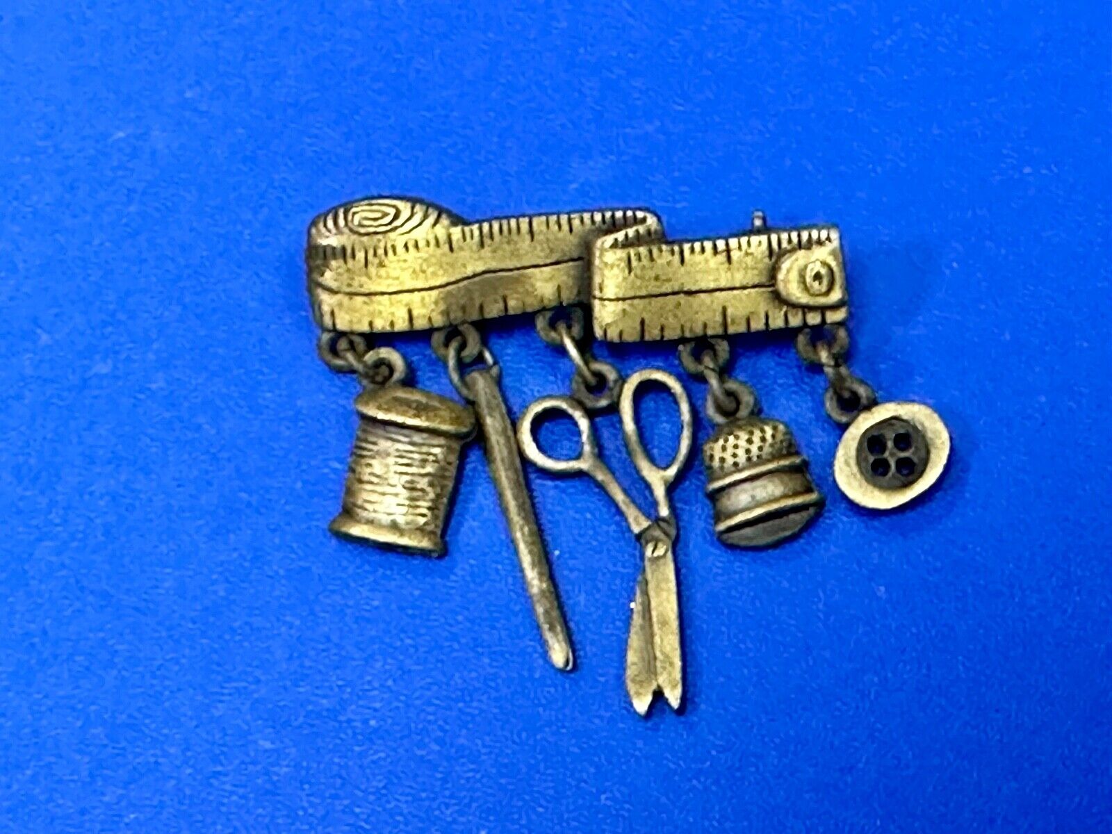 Sewing needle thread dangle charms JJ Signed vintage pewter brooch pin