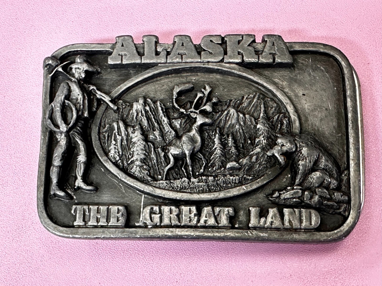 Alaska State The Great Land Last Frontier Wildlife Scene Siskiyou Belt Buckle